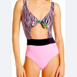 NWT Maaji reversible bathing suit in hot pink